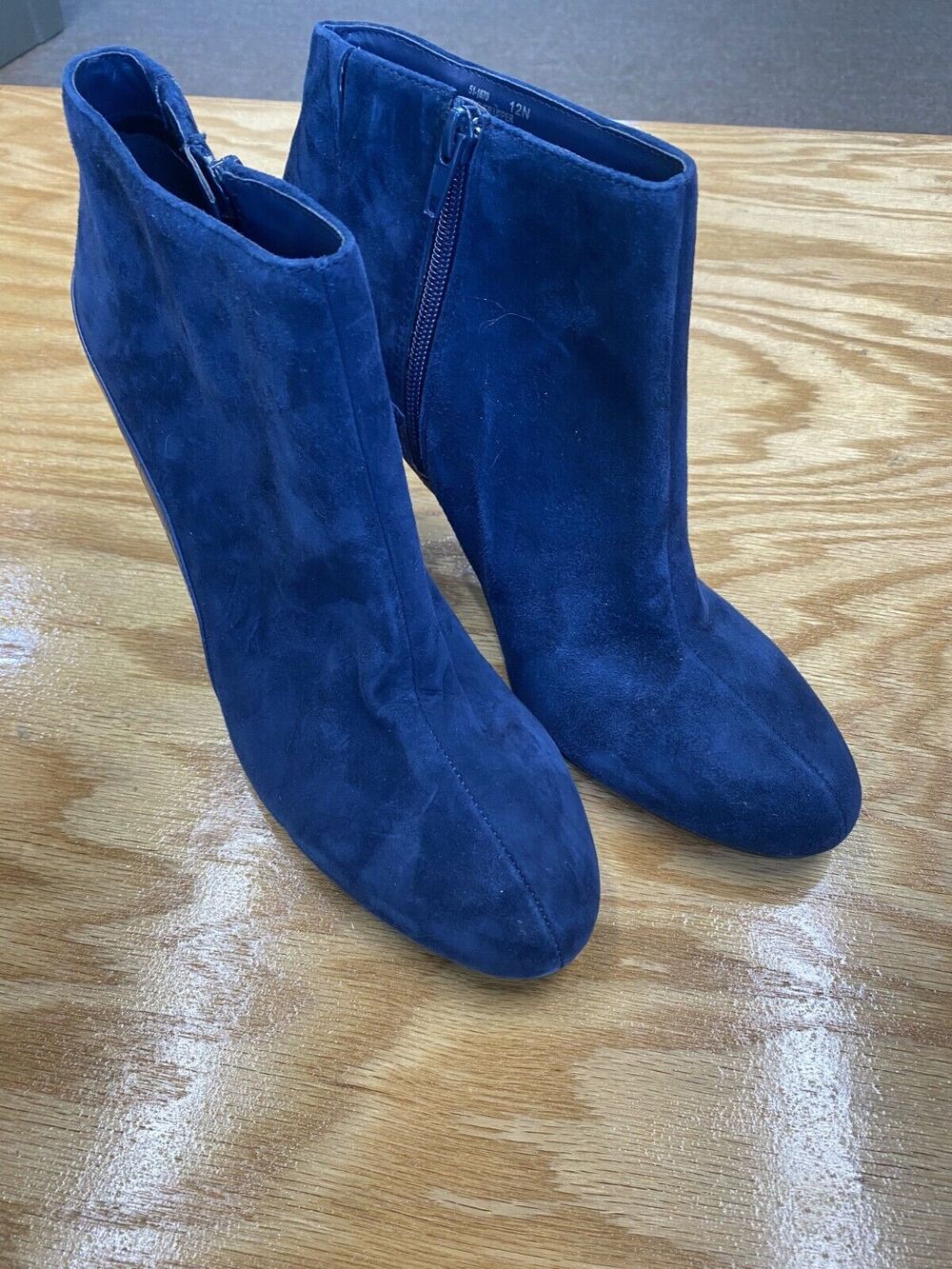 Vice Camuto Boots Women's 12 N Blue Suede Side Zip Cone Heel Fashion Bootie S66